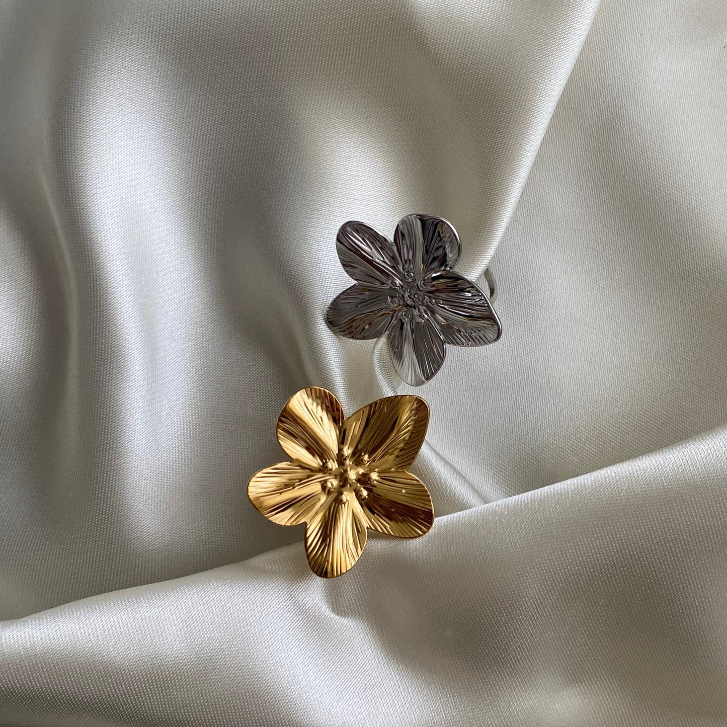 Big bloom ring G